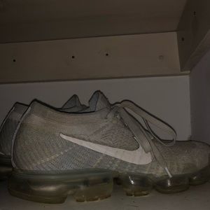 nike vapormax white. Version 1